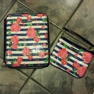 🆕 Betsey Johnson tablet cover plus